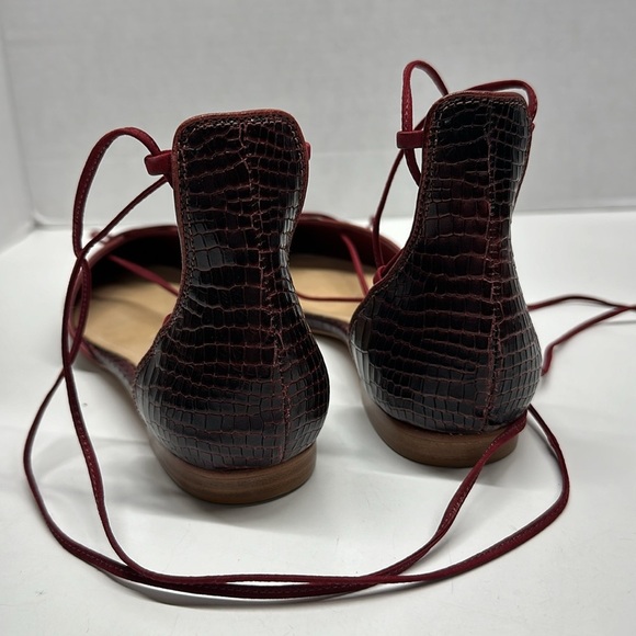 Schutz Neida Flats Lace Up D'Orsay Shoes Crocodile Embossed Red New Size 9 - Picture 4 of 10